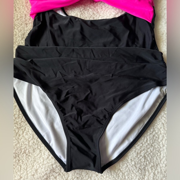 Brand new with tag EoMENIE swimsuit - Picture 2 of 8